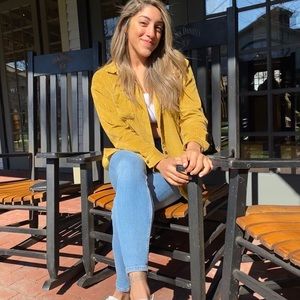 Meet your Posher, Alex